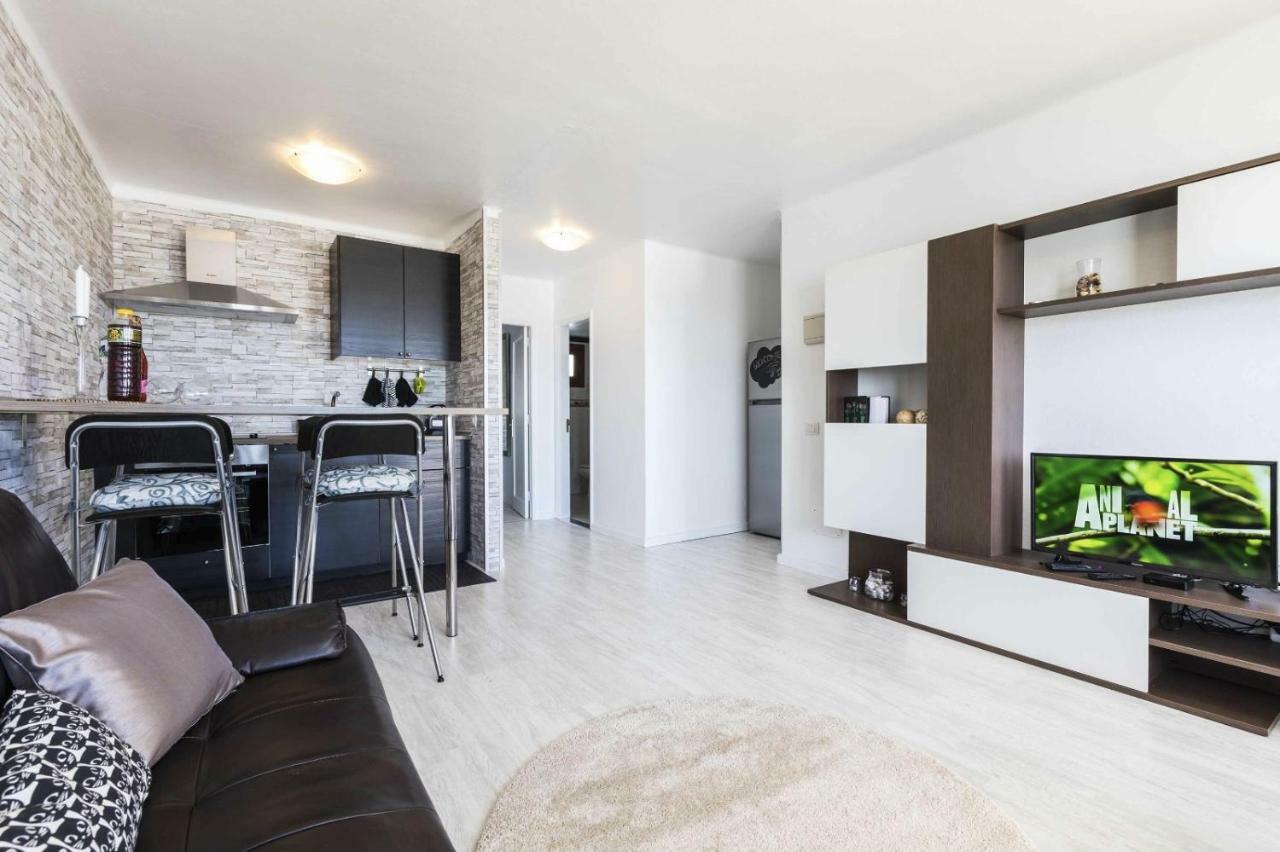 Vivienda Vacacional La Dolce Vita Тіас Екстер'єр фото